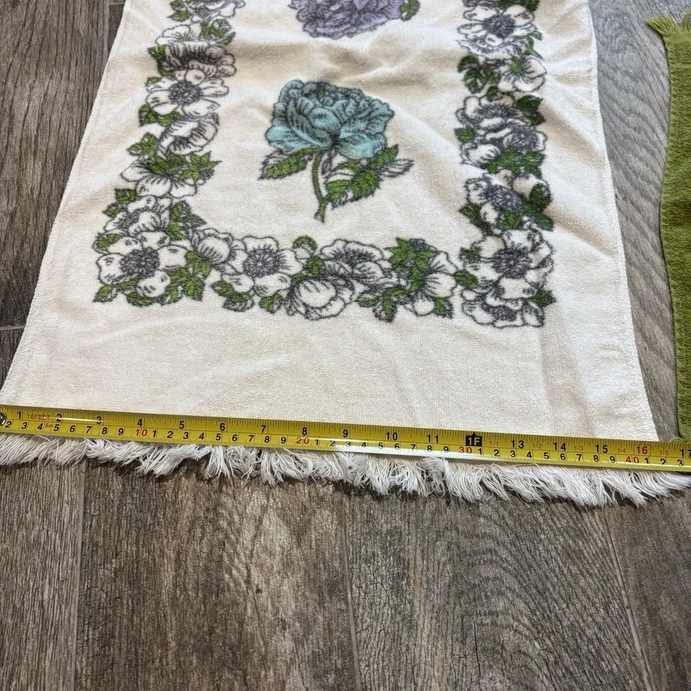 Vtg 70s FIELDCREST Blue Floral Hand Towel Fringe 16x26 Avocado Green Wash Cloth